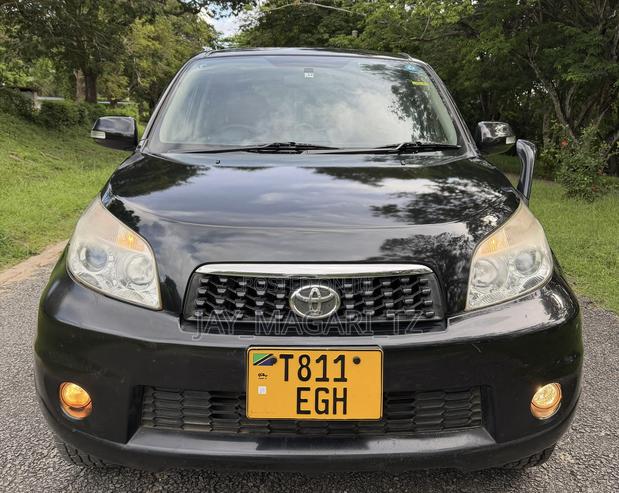 Toyota Rush 2010 Black