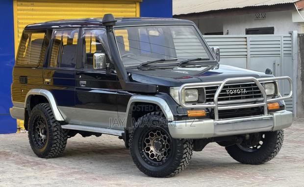 Toyota Land Cruiser Prado 1999 Blue
