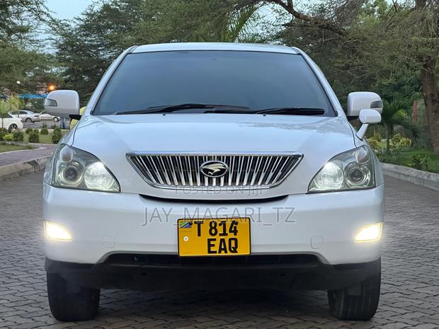 Toyota Harrier 2006 White