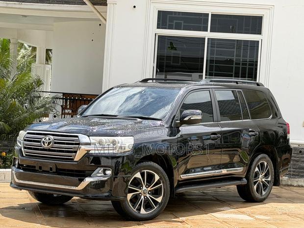 Toyota Land Cruiser 2013 Black