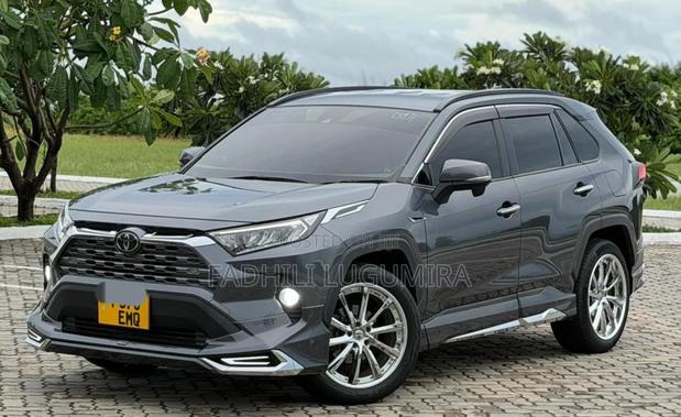 Toyota RAV4 Hybrid 2019 Black