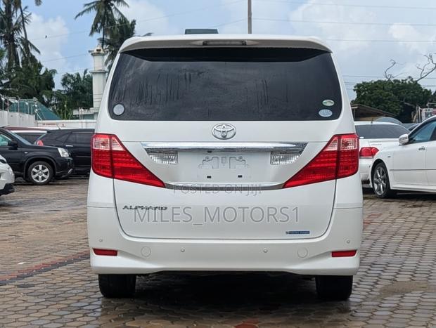 Toyota Alphard 2008 White
