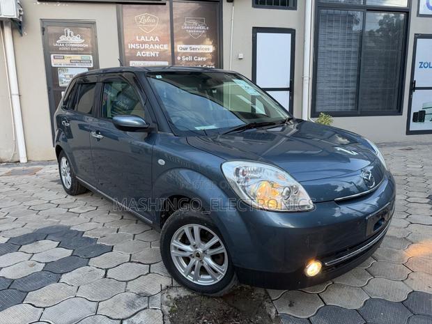 Mazda Verisa 2013 Blue