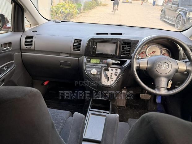 Toyota Wish 2006 Burgundy