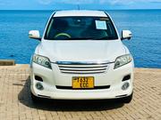 Toyota Vanguard 2010 White for sale