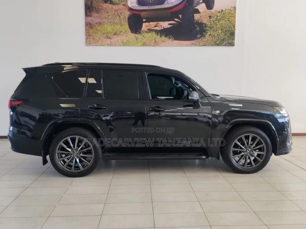 New Lexus LX 700h 2025 Black