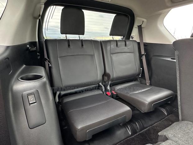 Toyota Land Cruiser Prado 2.7 2020 Pearl