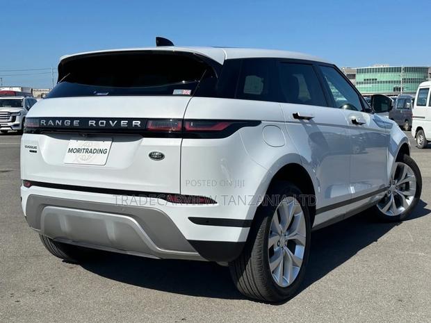 Land Rover Range Rover Evoque SE 4x4 5-Door 2019 Pearl