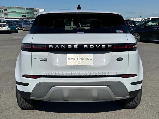 Land Rover Range Rover Evoque SE 4x4 5-Door 2019 Pearl