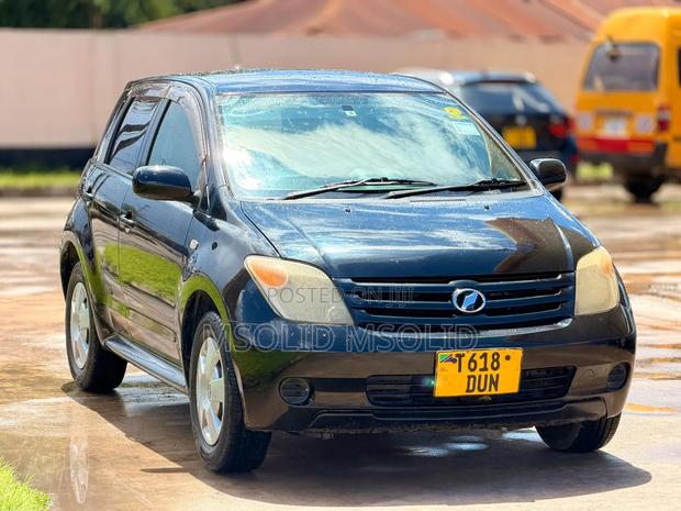 Toyota IST 2006 Black