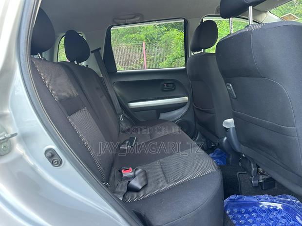 Toyota IST 2004 Silver