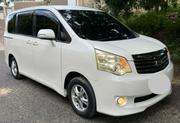 Toyota Noah 2.0 143hp AWD (7 Seater) 2010 White for sale