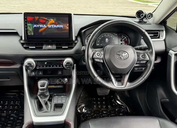 Toyota RAV4 2019 Gray