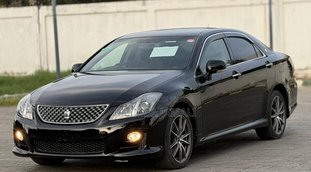 Toyota Crown 2009 Black