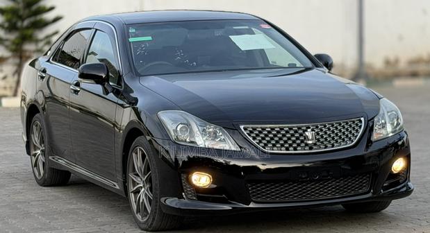 Toyota Crown 2009 Black