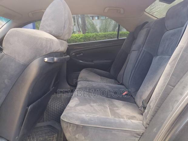 Toyota Crown 2006 Black