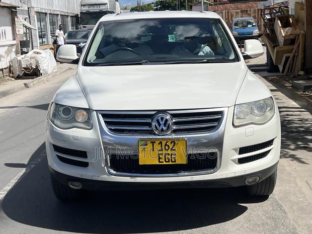 Volkswagen Touareg 2010 Pearl