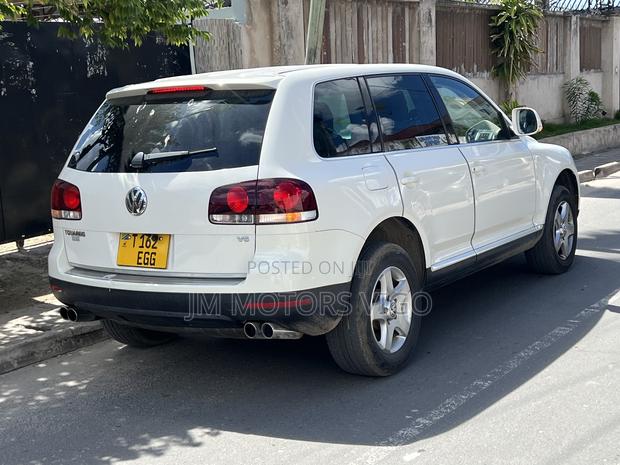 Volkswagen Touareg 2010 Pearl