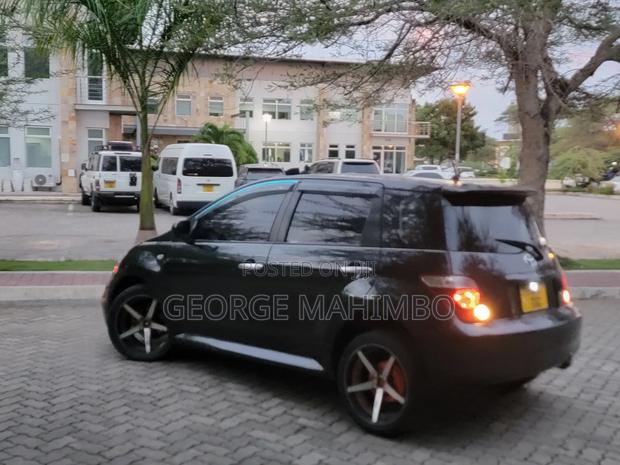 Toyota IST 2005 Black