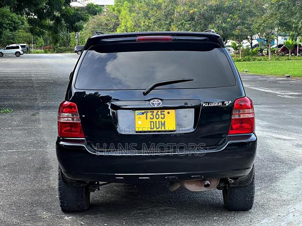 Toyota Kluger 2003 Black