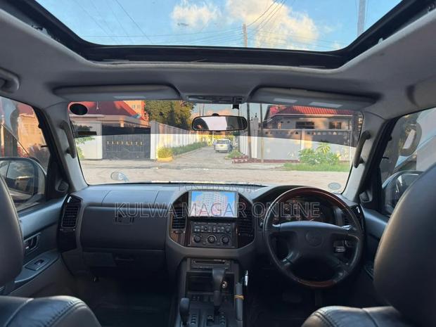 Mitsubishi Pajero 2008 Silver