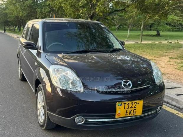 Mazda Verisa 2008 Black