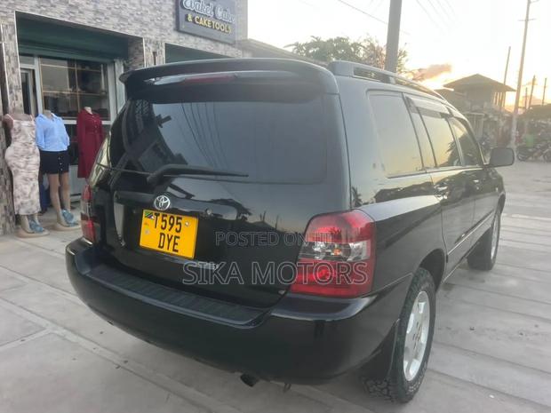 Toyota Kluger 2006 Black