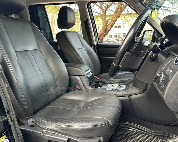 Land Rover Discovery 2013 Black
