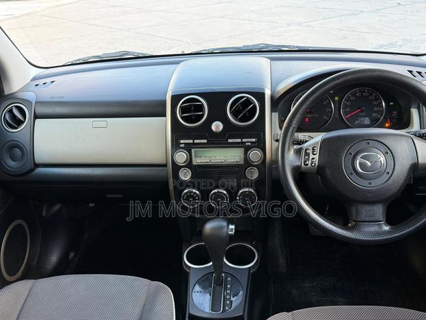 Mazda Verisa 2011 Silver
