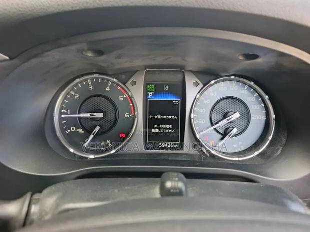 Toyota Hilux 2020 Black