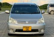Toyota Raum 2005 Silver for sale