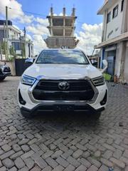 Toyota Hilux 2021 White for sale