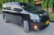 Toyota Noah 2.0 143hp AWD (7 Seater) 2009 Black for sale