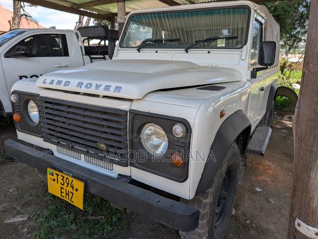 Land Rover Defender 1998 White