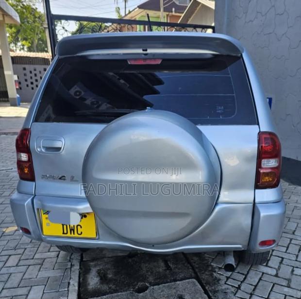 Toyota RAV4 Automatic 2003 Silver