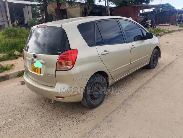 Toyota Corolla Spacio 2004 Silver