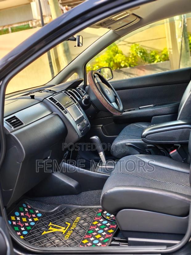 Nissan Tiida 2007 Black