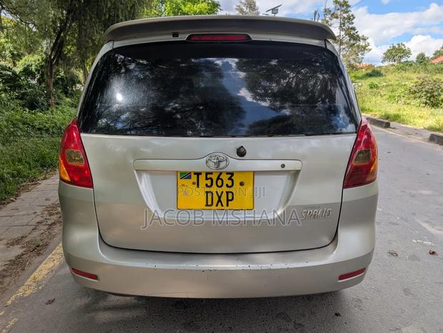 Toyota Corolla Spacio 2006 Silver