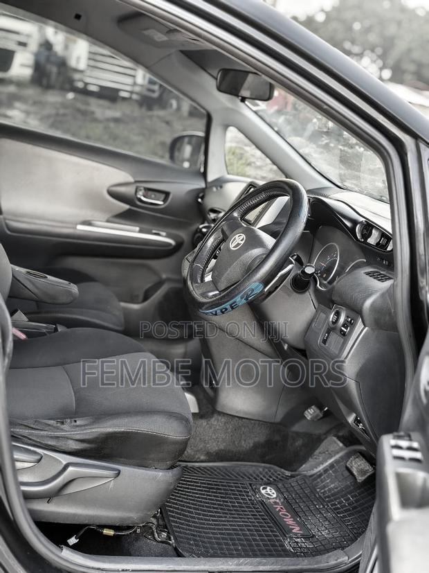 Toyota Wish 2005 Black