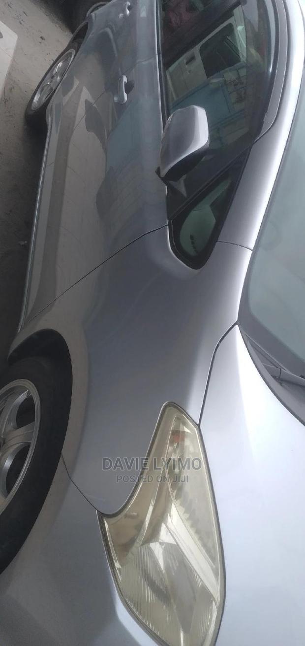 Toyota Ractis 2006 Silver