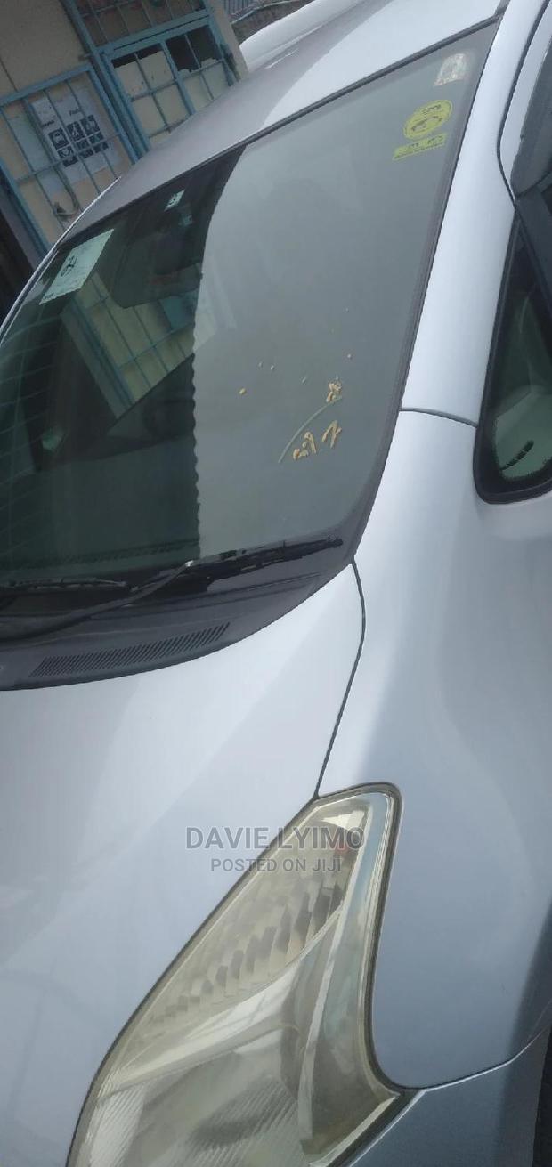 Toyota Ractis 2006 Silver
