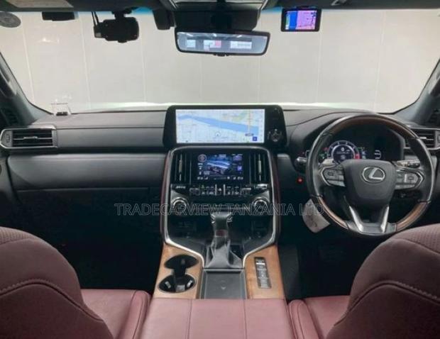 Lexus LX 600 2023 Black