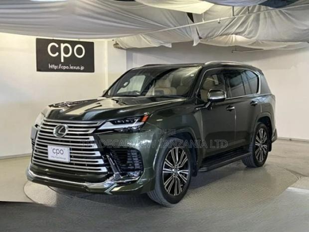 Lexus LX 600 2023 Green