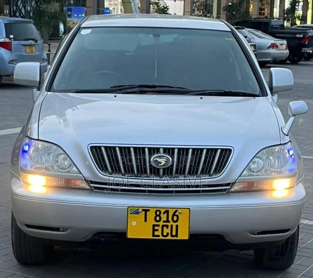 Toyota Harrier 2.4 16V 4WD 1999 Silver