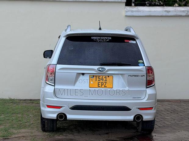 Subaru Forester 2011 White