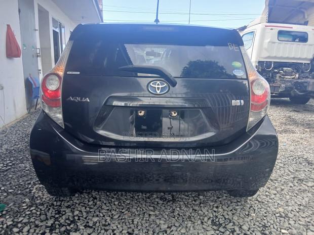 Toyota Aqua 2014 Black