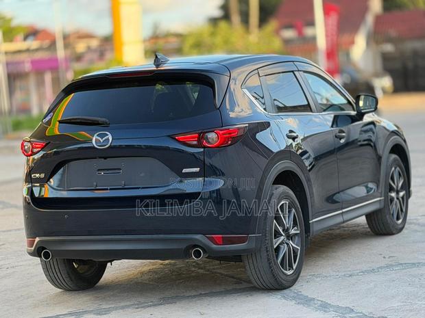 Mazda CX-5 2019 Blue