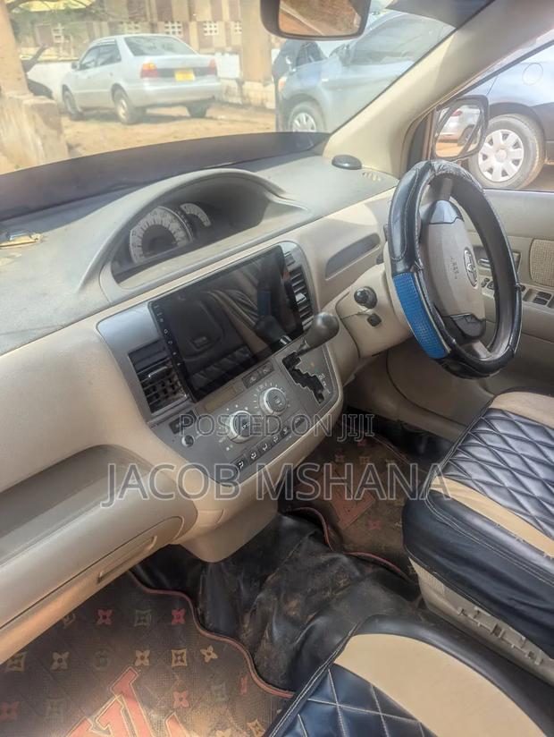 Toyota Raum 2003 Gray
