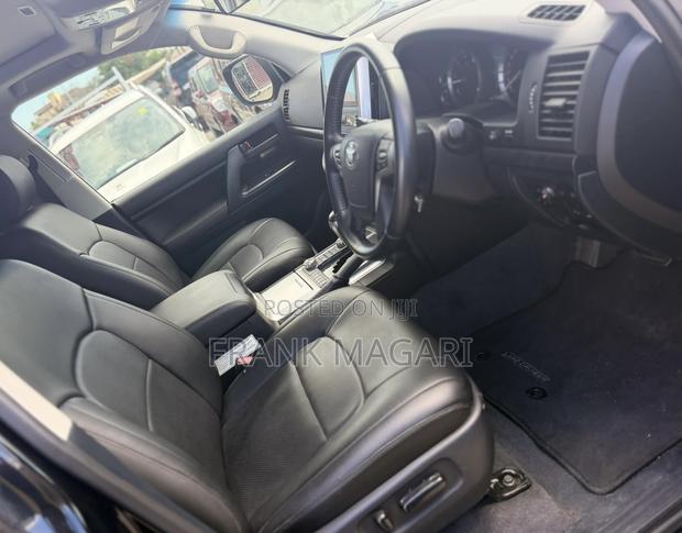 Toyota Land Cruiser 2020 Black