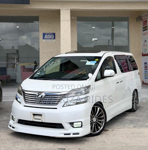 Toyota Alphard 2012 White